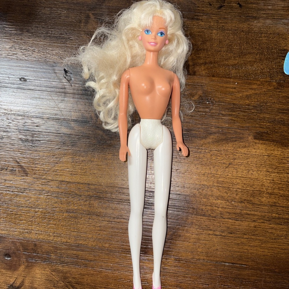 Vintage 1966 Ballerina Barbie - See Photos For Toe Damage